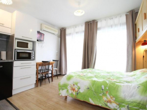 Studio de charme avec parking privatif, climatisation, Wi-Fi et loggia fermée à Balaruc-les-Bains - FR-1-553-96